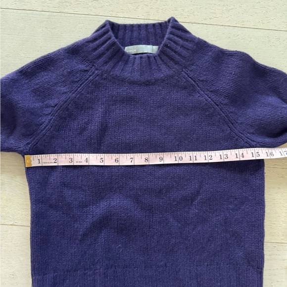 Vince 100% Cashmere Sweater Mock Neck Shrunken plum  $325 - Picture 8 of 9